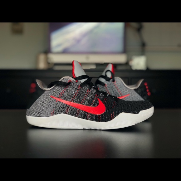 kobe 11 size 8